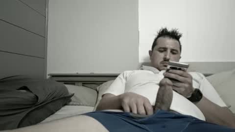 Snapshot of castortroyyyyy chatting on December 29, 4:48 am Castor troyyyyy online show from December 29, 4:48 am