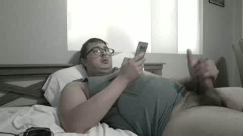 Snapshot of castortroyyyyy chatting on February 19, 8:31 pm Castor troyyyyy online show from February 19, 8:31 pm