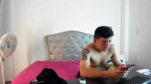 Snapshot of cat_nigth chatting on October 20, 9:31 pm CAT NIGHT online show from October 20, 9:31 pm