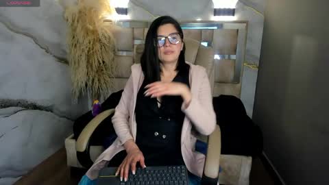 cata black online show from April 24, 5:15 pm