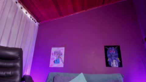 Cata green model independient online show from March 31, 8:53 pm