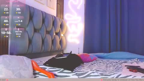 catalina online show from November 1, 11:48 pm