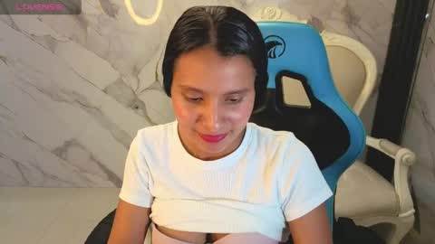 cataleya23_a online show from April 13, 8:35 pm