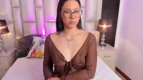 Snapshot of catascott_ chatting on October 7, 9:44 pm Cata online show from October 7, 9:44 pm