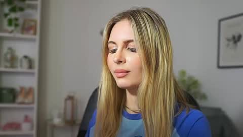 Snapshot of catecrago_ chatting on March 6, 5:33 pm catecrago online show from March 6, 5:33 pm
