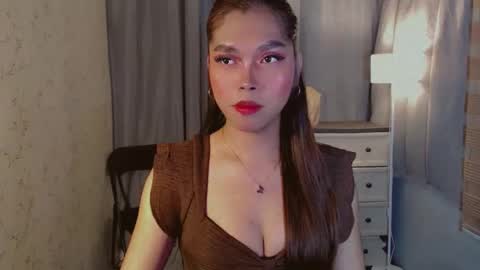 catherine_365 online show from December 5, 7:11 pm