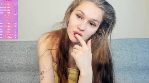 Aria and Kira online show from February 23, 7:43 am