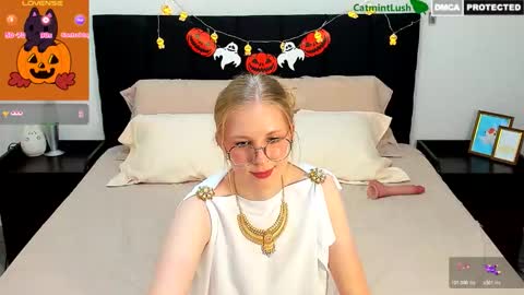 CatmintLush online show from November 1, 12:22 am