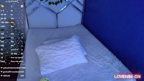 Snapshot of cattaleeyaa chatting on January 7, 2:53 am CATALEYA  online show from January 7, 2:53 am