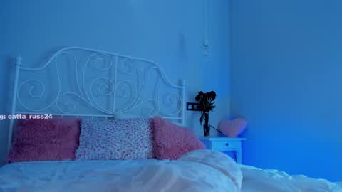 Snapshot of cattaleya_russ chatting on February 22, 11:02 am catta 3 online show from February 22, 11:02 am