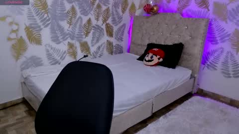 cattleyaangel online show from November 3, 12:55 am