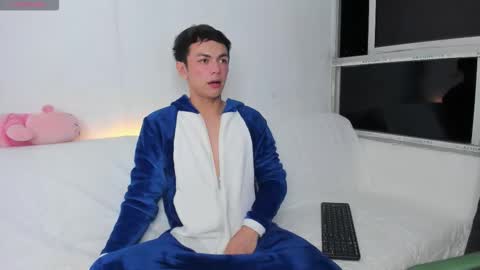 Cayden online show from January 19, 4:11 am