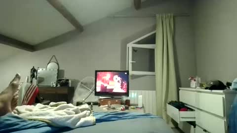 cclovefrench online show from October 21, 11:30 pm