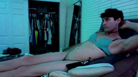 Snapshot of cdashleysimmons chatting on December 20, 12:38 pm Allie North online show from December 20, 12:38 pm