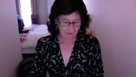 Elle online show from December 8, 2:25 am