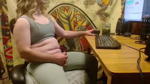 Boy looking for older men for first bottoming experience online show from February 19, 11:36 pm