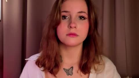 Lina  online show from February 8, 7:39 pm