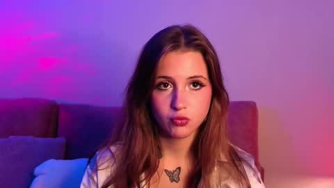 Snapshot of ceceliapidcock chatting on October 20, 7:41 pm Lina online show from October 20, 7:41 pm