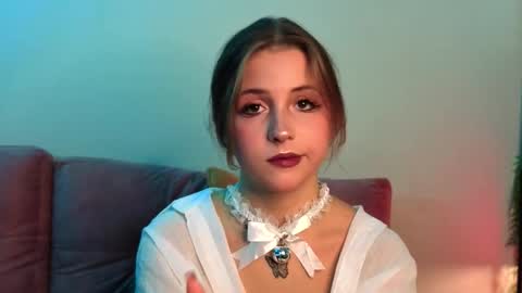 Lina  online show from October 23, 7:59 pm