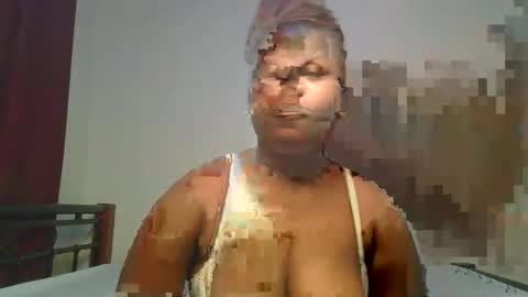 ceepretty25 online show from March 25, 10:55 am