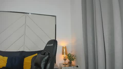 celene_rosejs online show from July 19, 8:11 pm