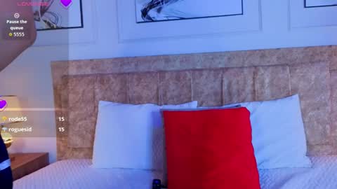 celeste_collinss_ online show from June 8, 4:57 am