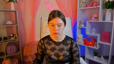 your cute kitty online show from March 4, 1:52 pm