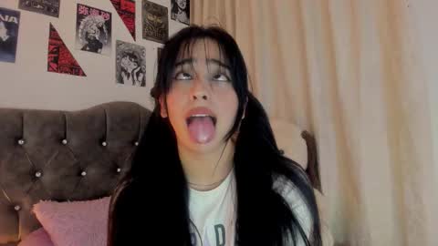 Celestineeeeee online show from December 17, 4:30 am