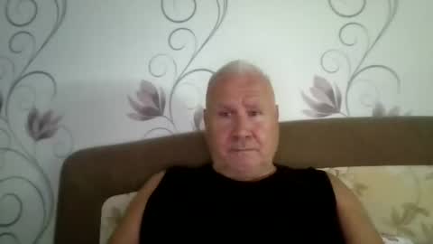 celli68 online show from August 2, 1:46 pm