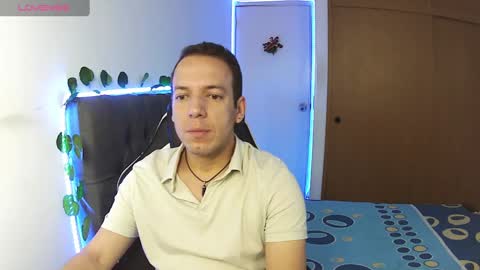 Snapshot of cerso1 chatting on December 6, 12:22 pm Cerso online show from December 6, 12:22 pm