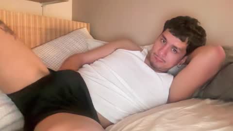 Kpapi online show from March 5, 6:39 pm