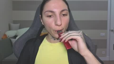 Kate online show from April 1, 8:04 am