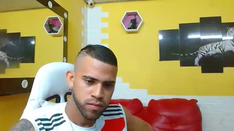 chacorta_ online show from May 16, 4:09 am