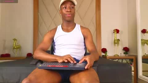 charlesbrown_ online show from June 1, 12:06 pm