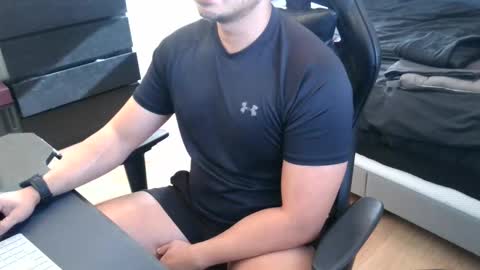 charliekkw online show from January 15, 7:00 pm