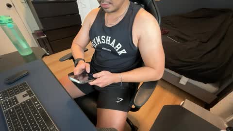 charliekkw online show from March 29, 7:15 pm