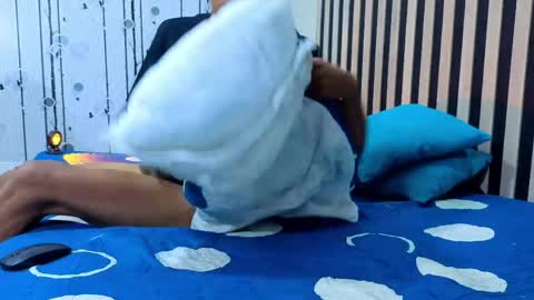 charlies_fox online show from April 1, 7:11 pm