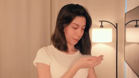 Yumi online show from January 8, 10:43 am