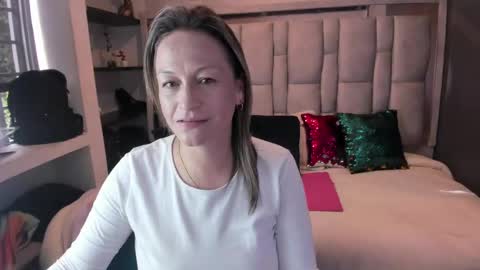 Charlot milf online show from October 4, 12:25 pm