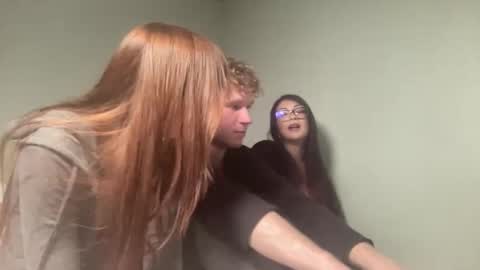 charlotte_blue2 online show from December 1, 4:21 am