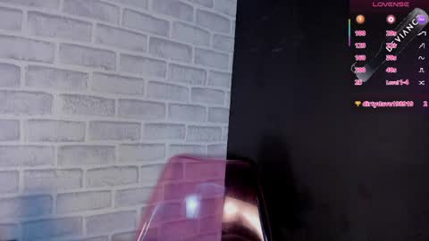  CHARLOTTE BROWN  online show from April 16, 8:31 pm