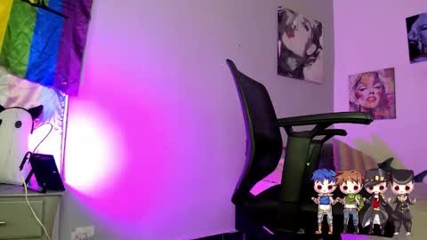 Charlie  online show from November 8, 1:47 pm