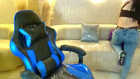 Charlotte  online show from January 15, 3:04 am