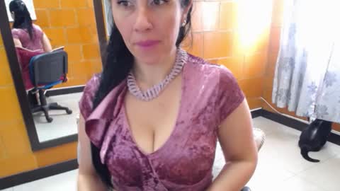 Charlotte online show from December 21, 1:50 pm