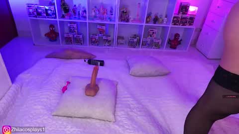 Snapshot of charlottejackson chatting on September 22, 6:28 am ill be online tomorrow December 1st online show from September 22, 6:28 am