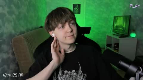 lynxy online show from October 11, 9:40 pm