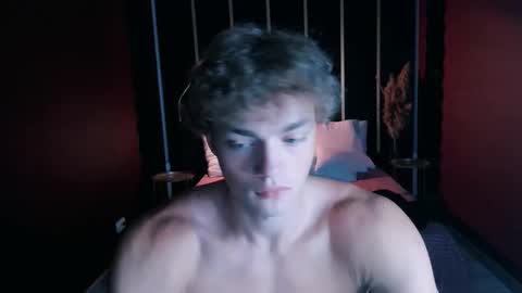 Snapshot of chase_muscular chatting on September 10, 11:00 am Chase online show from September 10, 11:00 am