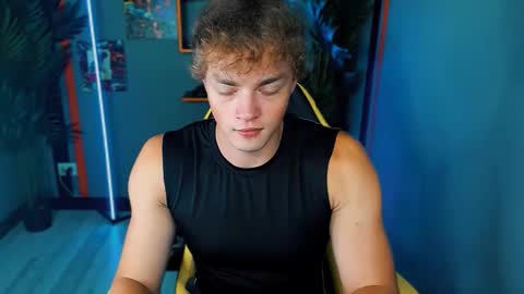 Snapshot of chase_muscular chatting on September 20, 10:40 am Chase online show from September 20, 10:40 am