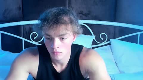 Snapshot of chase_muscular chatting on October 8, 4:13 pm Chase online show from October 8, 4:13 pm