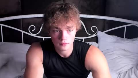 Snapshot of chase_muscular chatting on September 25, 10:44 am Chase online show from September 25, 10:44 am